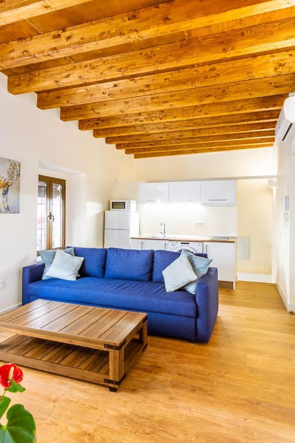 Stunning Apartment In Central Севилья Экстерьер фото